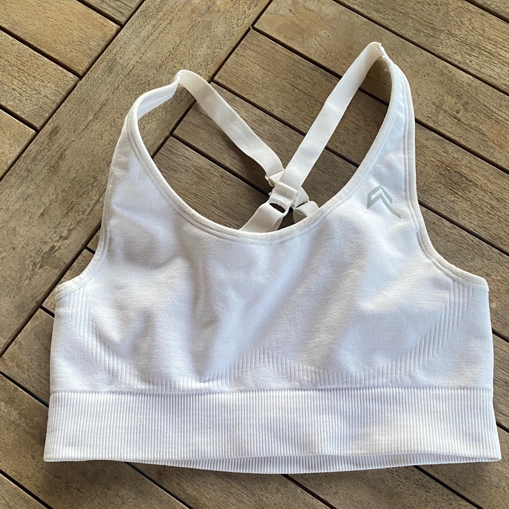 Oner Active Classic Seamless Sports Bra - white